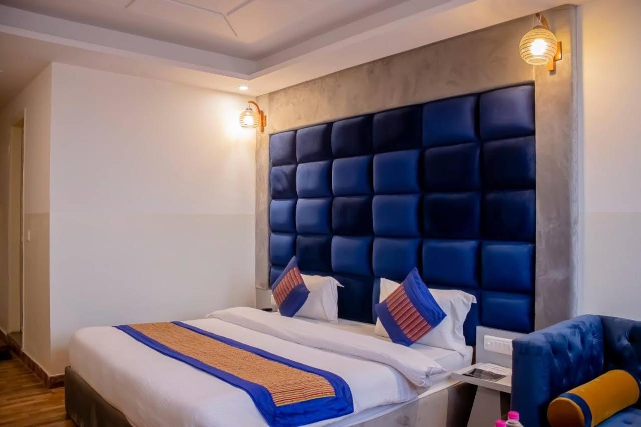 โฮเต็ล แอร์พอร์ท ซิตี้ Hotel นิวเดลี ภายนอก รูปภาพ
