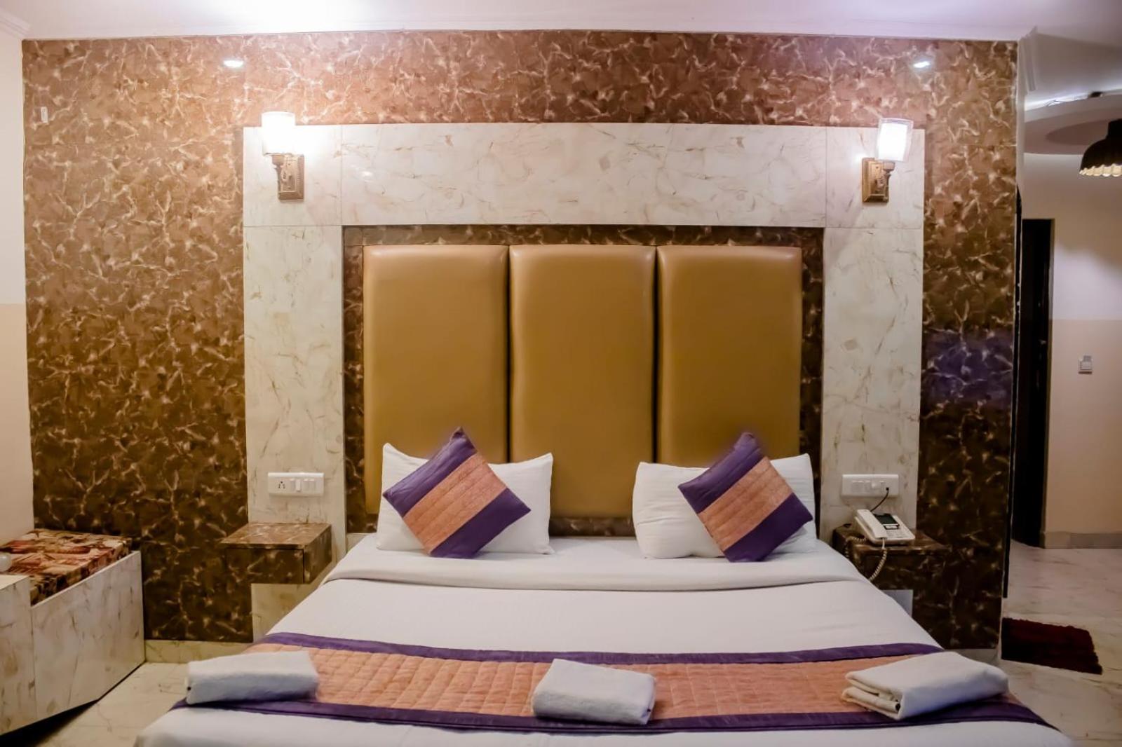 โฮเต็ล แอร์พอร์ท ซิตี้ Hotel นิวเดลี ภายนอก รูปภาพ