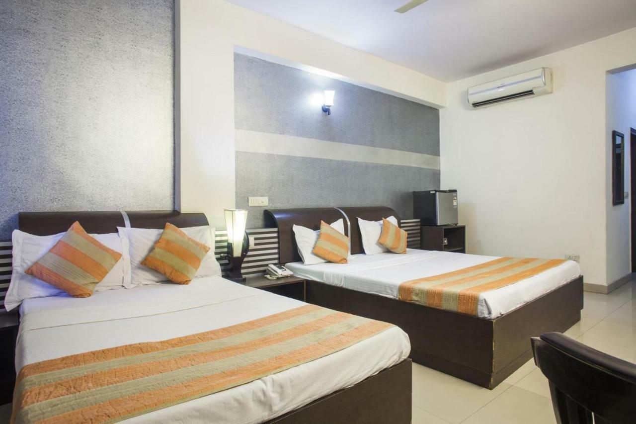 โฮเต็ล แอร์พอร์ท ซิตี้ Hotel นิวเดลี ภายนอก รูปภาพ